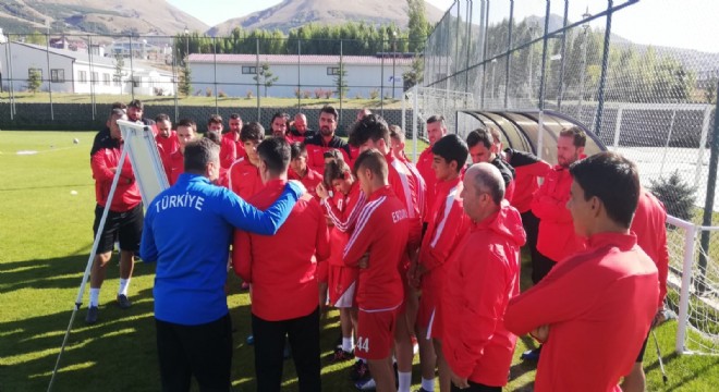 UEFA A Lisans Kursu nun ilk etabı Erzurum’da başladı